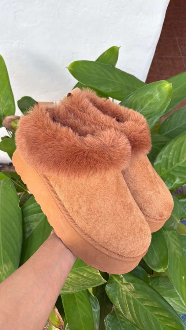 Pantubota Reigo FD2515 Camel