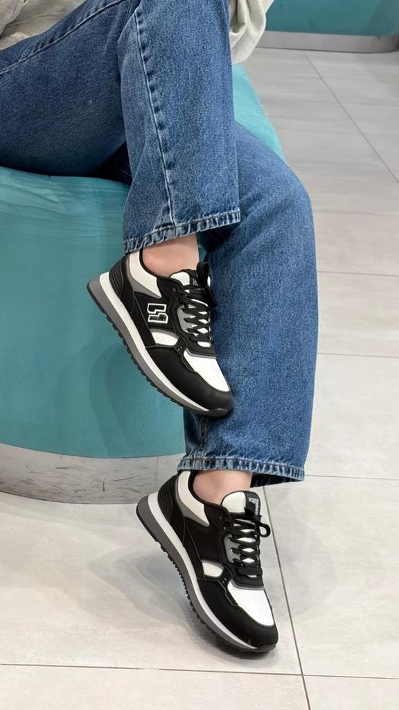 Sneaker A51968 Negro