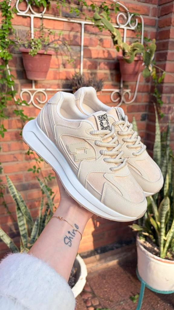 Sneaker A52620 Beige