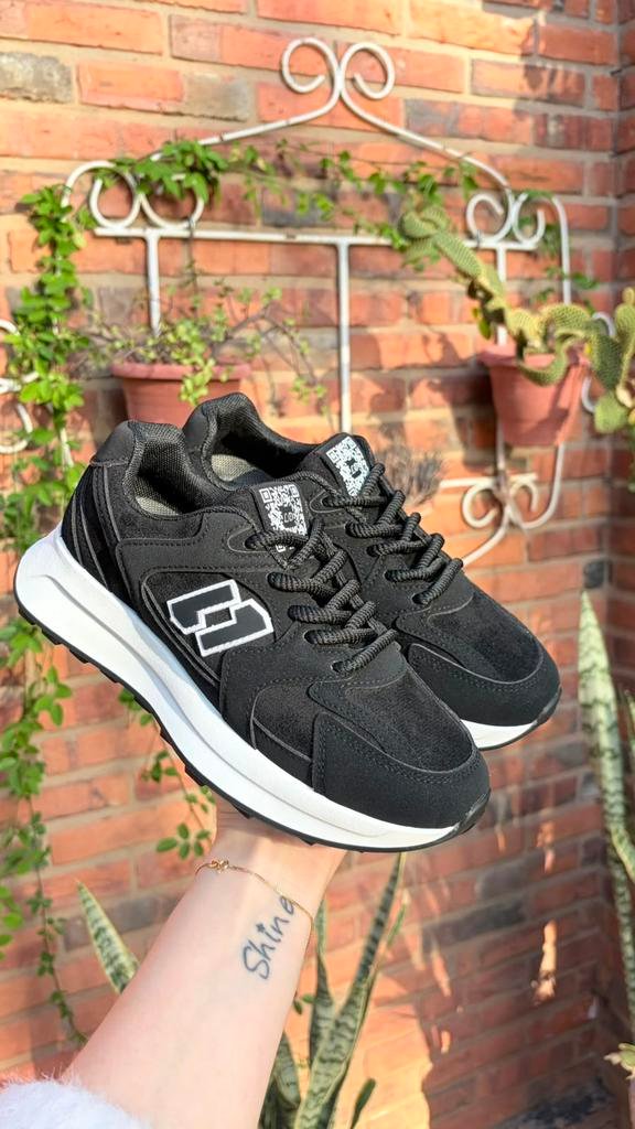 Sneaker A52620 Black