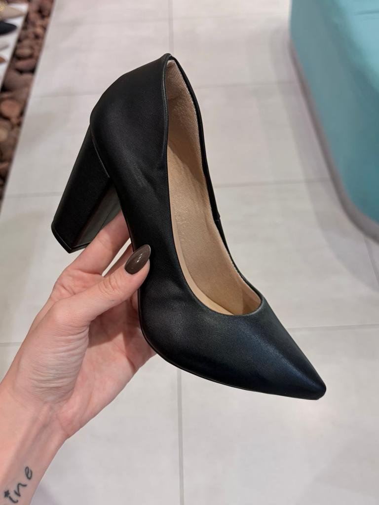 Stiletto napa negro 2025-00 taco 8 VM